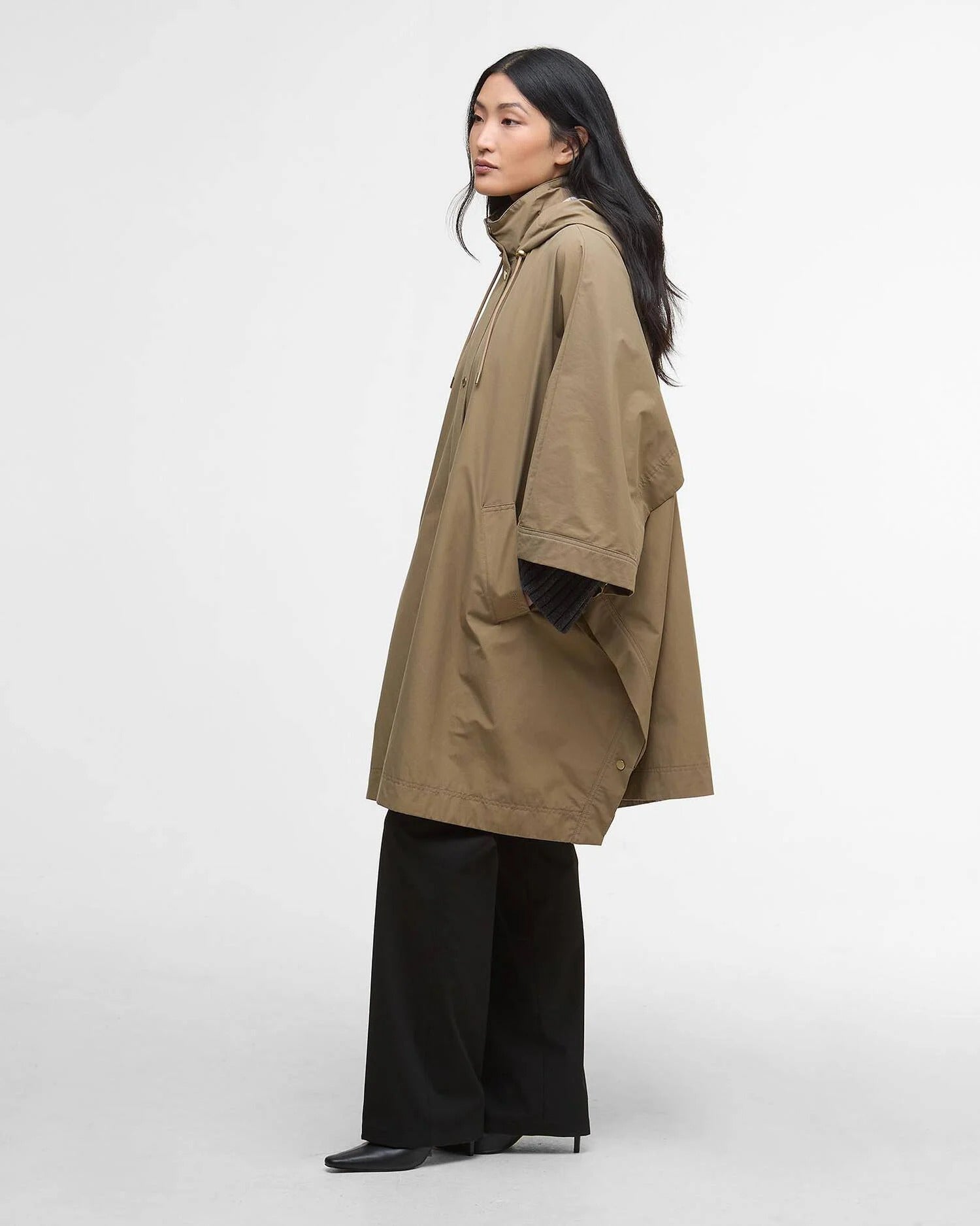Barbour everlee-showerproof-cape-military-brown-hessi – Legend Story