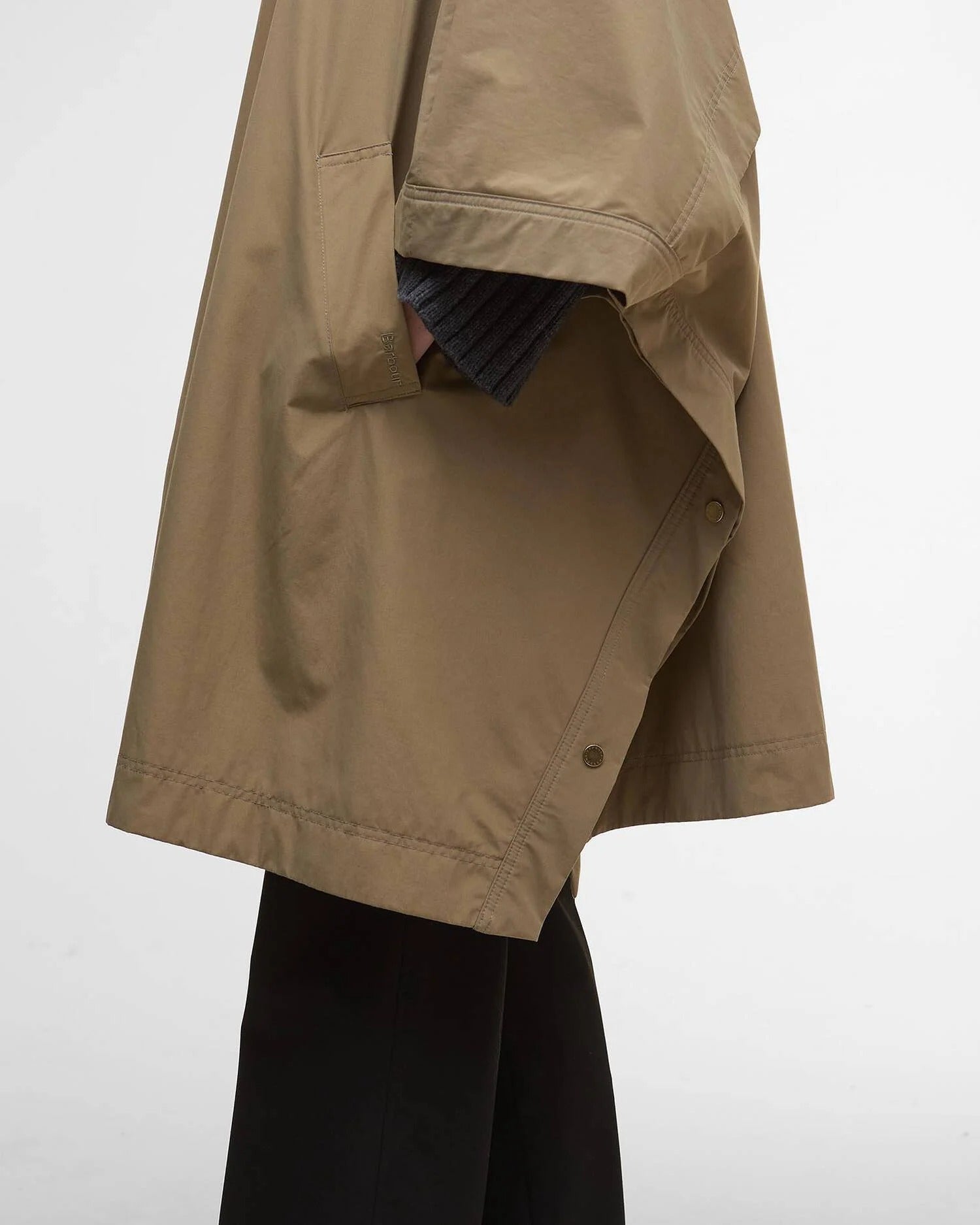 Barbour everlee-showerproof-cape-military-brown-hessi – Legend Story