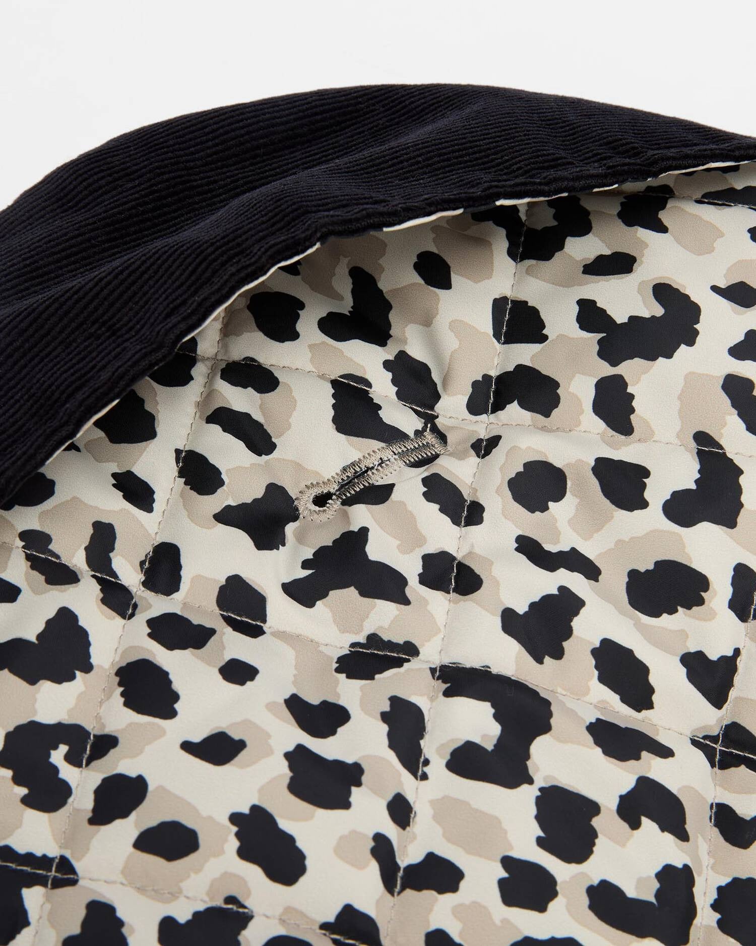 Barbour harley-quilted-dog-coat-jasmine-leopard – Legend Story