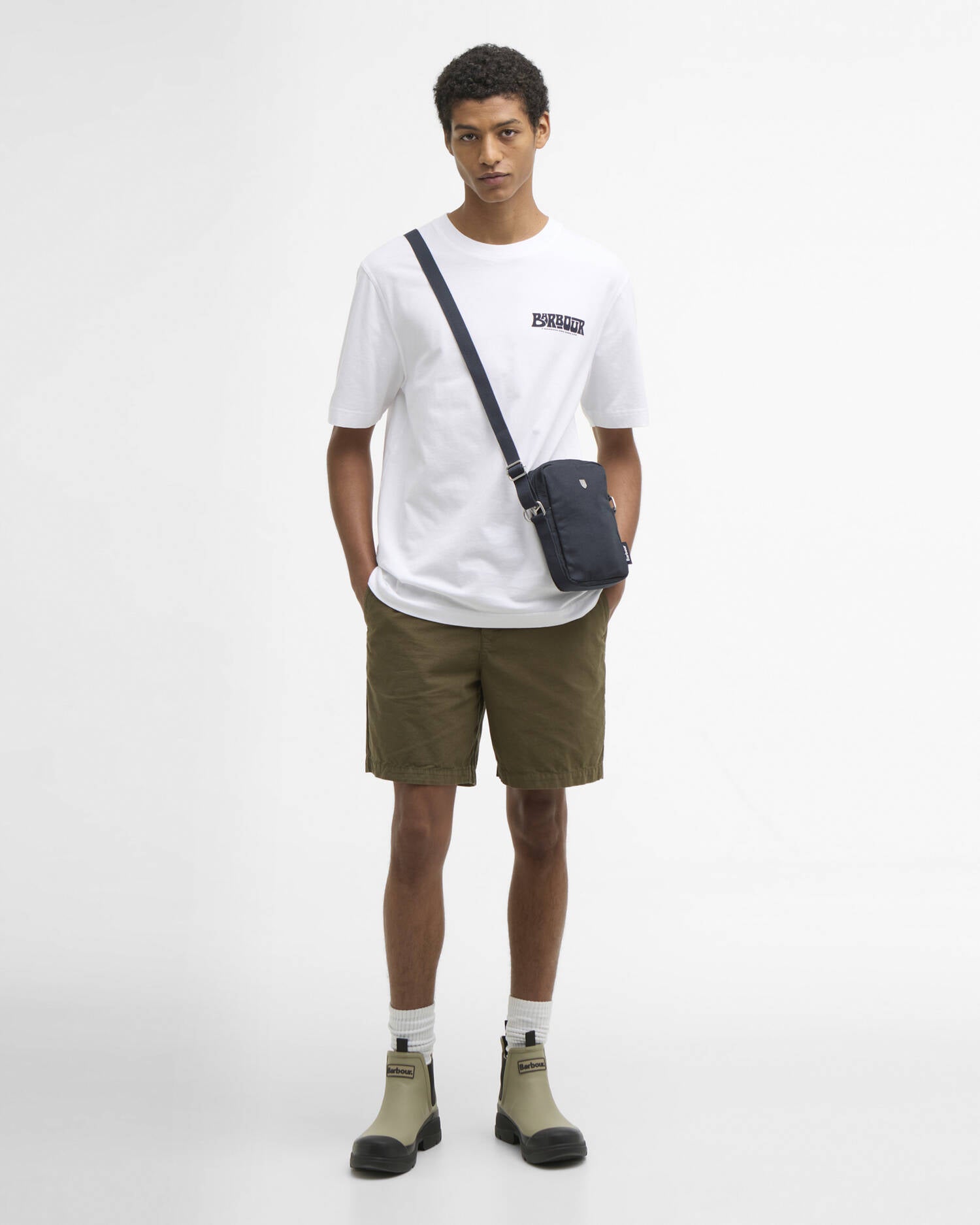 Barbour frome-relaxed-graphic-t-shirt-white – Legend Story